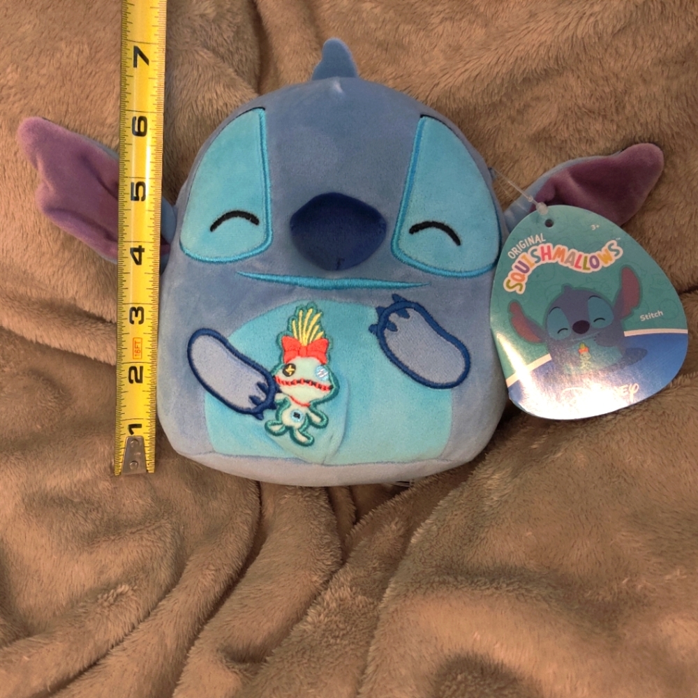 Squishmallows Disney Stitch holding Scrump doll BNWT